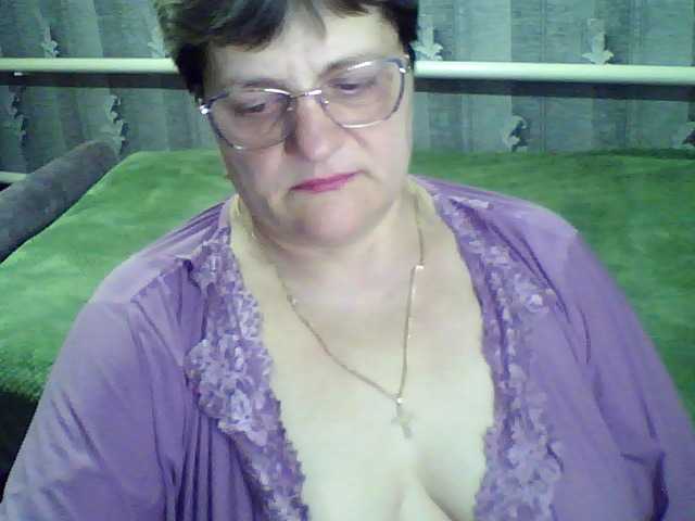 ElzaJewel's BongaCams show and profile