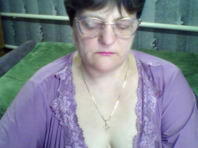 ElzaJewel's BongaCams show and profile