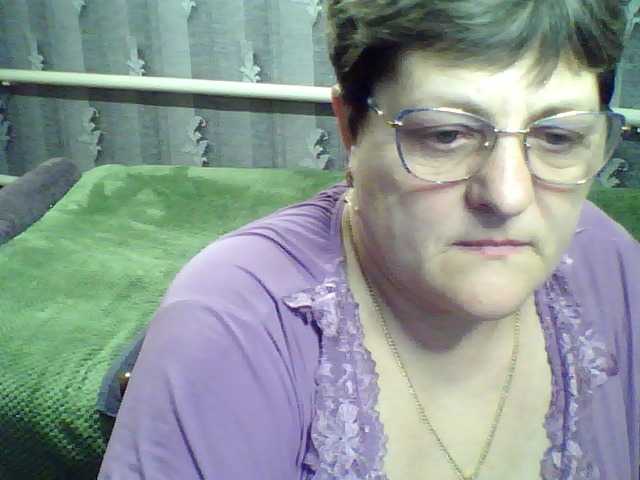 ElzaJewel's BongaCams show and profile