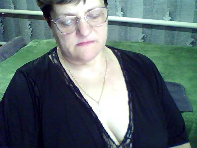 ElzaJewel's BongaCams show and profile