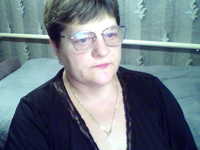 ElzaJewel's BongaCams show and profile