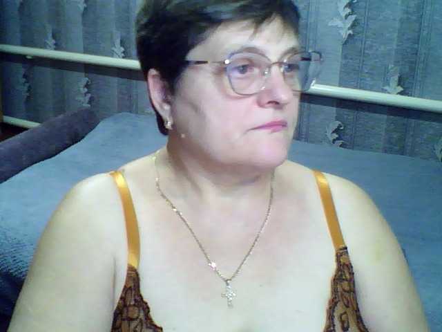 ElzaJewel's BongaCams show and profile