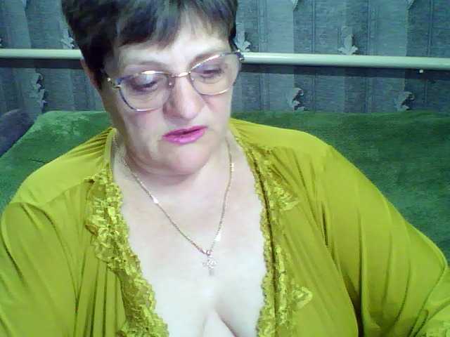 ElzaJewel live cam profile