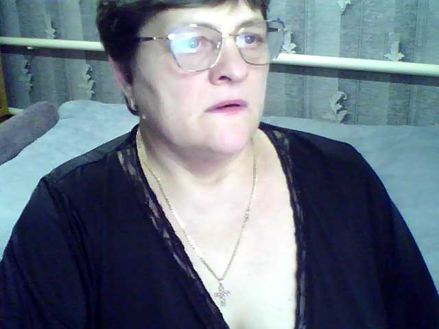 ElzaJewel's BongaCams show and profile