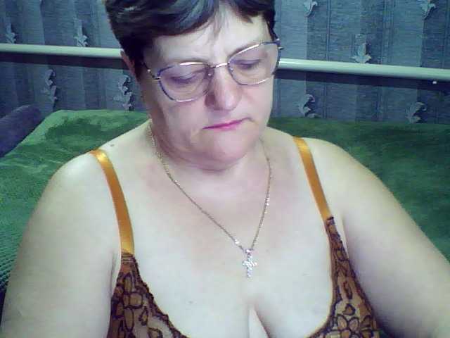 le modèle ElzaJewel est en webcam porno dans un show sur le site bongacams, il possède les tags suivants: White/Caucasian,Brunette,Hairy