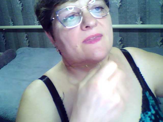 ElzaJewel's BongaCams show and profile