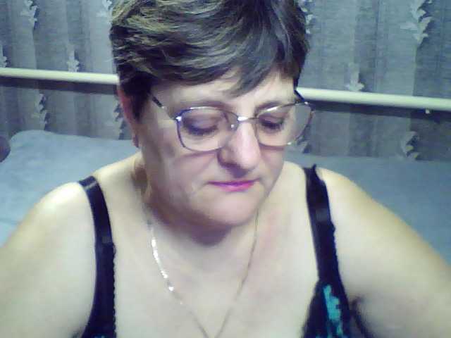 ElzaJewel's BongaCams show and profile