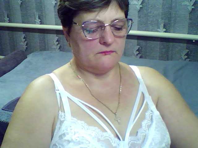 ElzaJewel's BongaCams show and profile