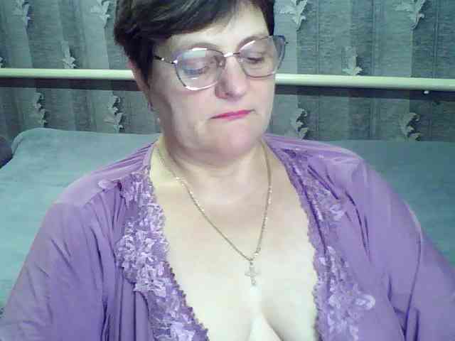 ElzaJewel Live Webcam on BongaCams