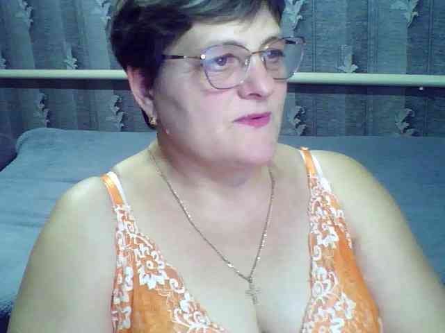 ElzaJewel Live Webcam on BongaCams