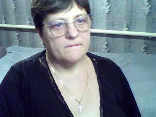 ElzaJewel Live Webcam on BongaCams