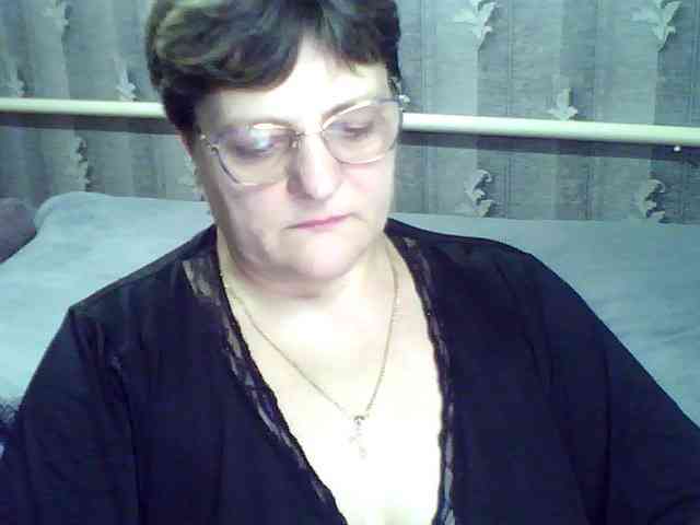 ElzaJewel Live Webcam on BongaCams