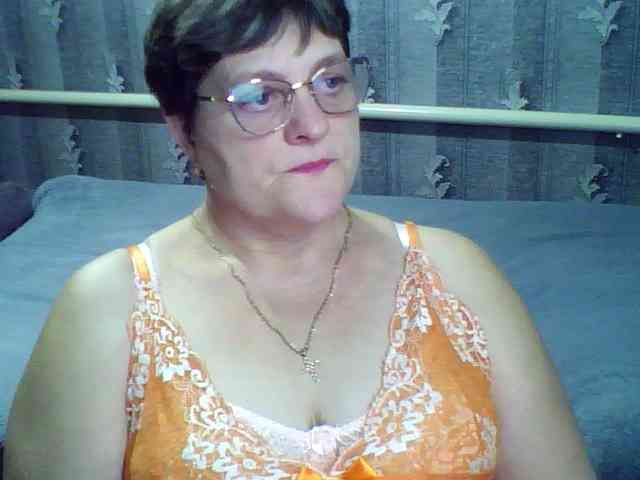 ElzaJewel Live Webcam on BongaCams