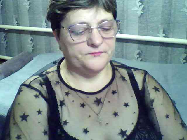 ElzaJewel Live Webcam on BongaCams