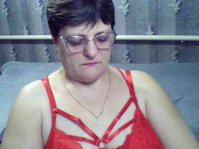 ElzaJewel Live Webcam on BongaCams