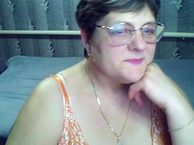 ElzaJewel Live Webcam on BongaCams