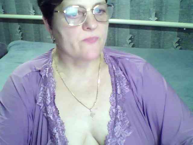 ElzaJewel Live Webcam on BongaCams