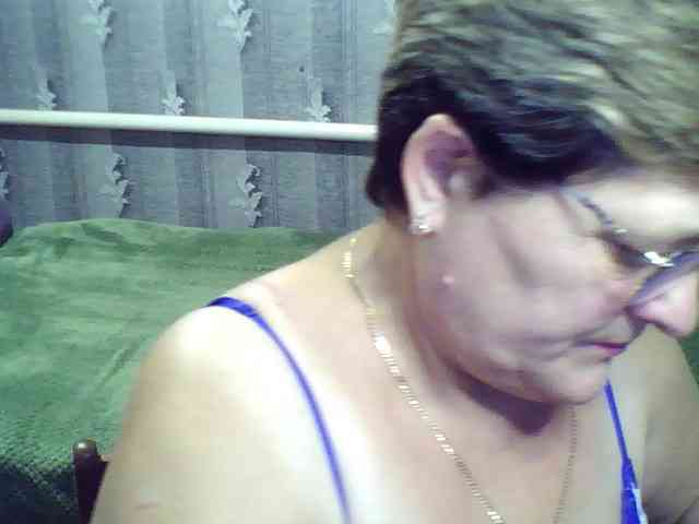 ElzaJewel Live Webcam on BongaCams