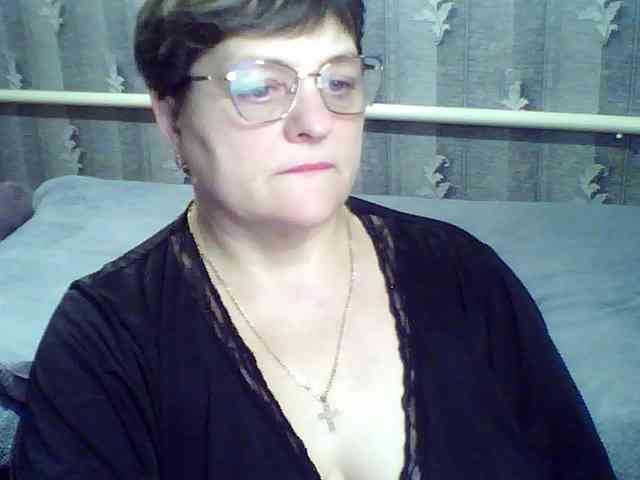 ElzaJewel Live Webcam on BongaCams