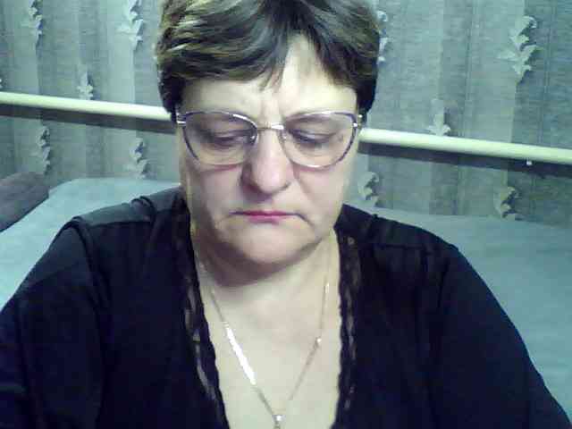 ElzaJewel Live Webcam on BongaCams