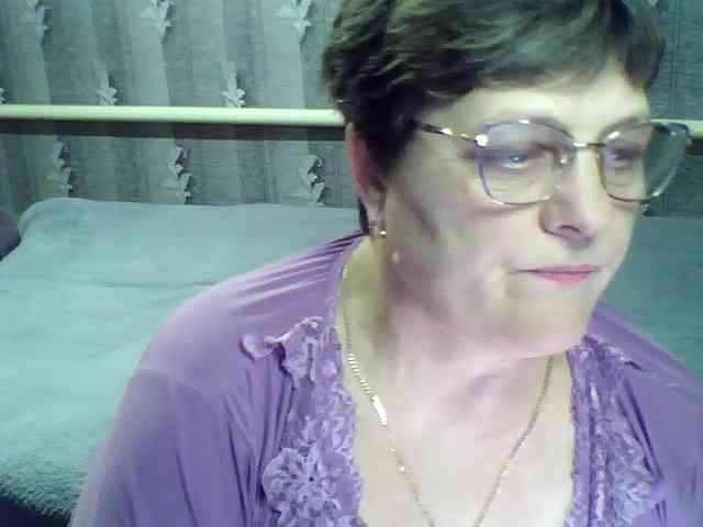 ElzaJewel Live Webcam on BongaCams