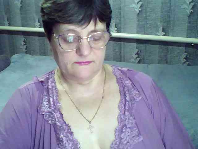 ElzaJewel Live Webcam on BongaCams