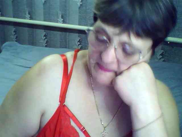 ElzaJewel Live Webcam on BongaCams