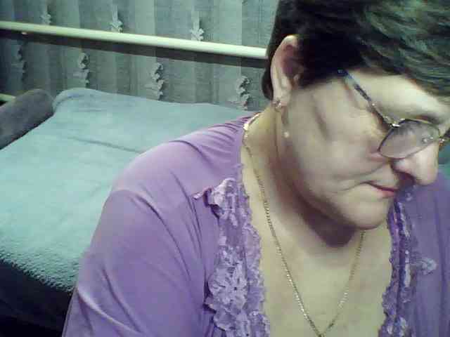 ElzaJewel Live Webcam on BongaCams