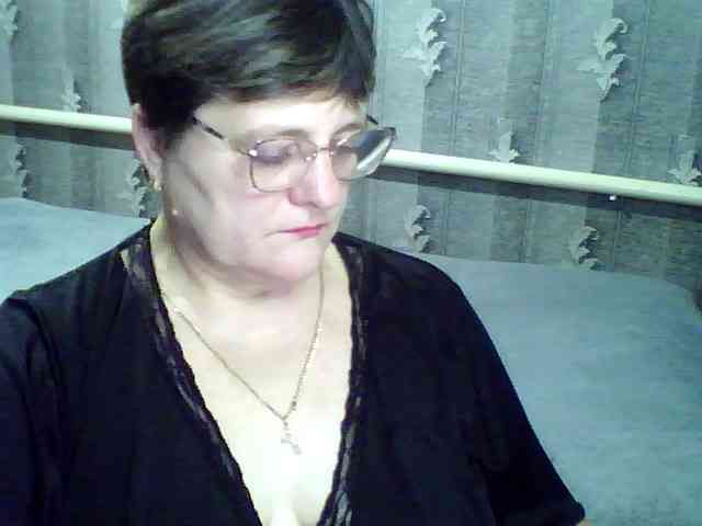 ElzaJewel Live Webcam on BongaCams