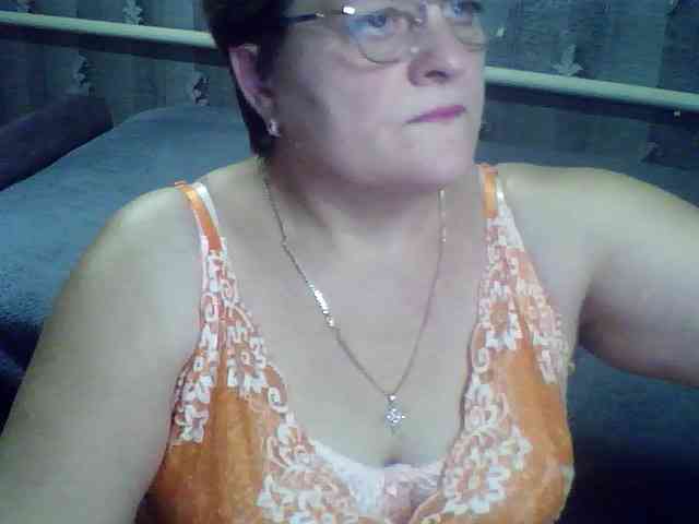 ElzaJewel Live Webcam on BongaCams