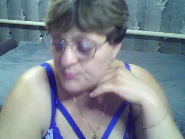 ElzaJewel Live Webcam on BongaCams