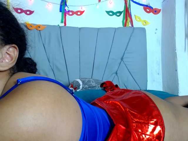 Franci-hot4's BongaCams show and profile