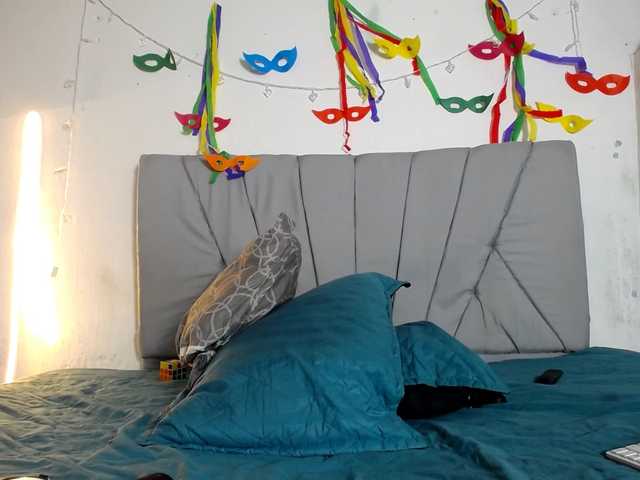 Franci-hot4 from BongaCams is Freechat