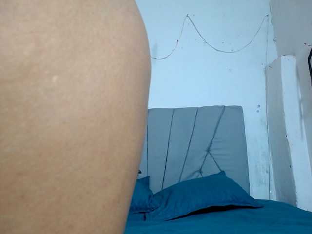 Franci-hot4's BongaCams show and profile