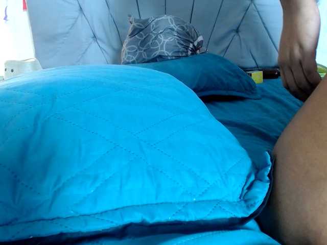 Franci-hot4's BongaCams show and profile