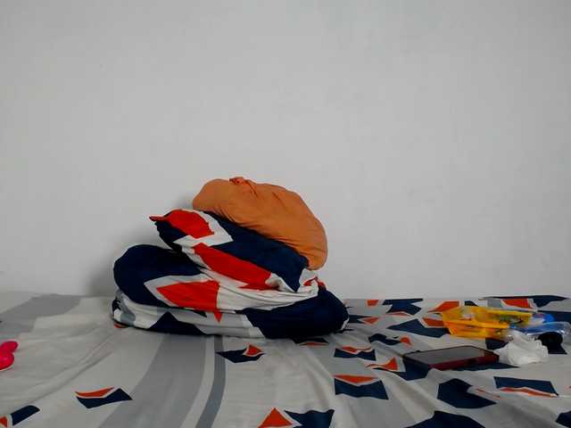 Franci-hot4's BongaCams show and profile