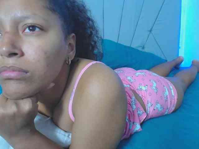 Franci-hot4 webcam