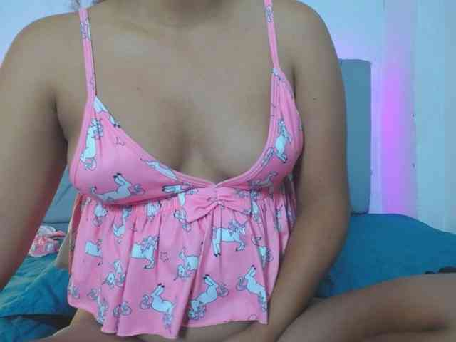 Franci-hot4 webcam