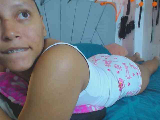 Franci-hot4 webcam