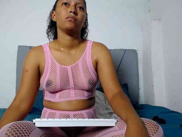 Franci-hot4 webcam