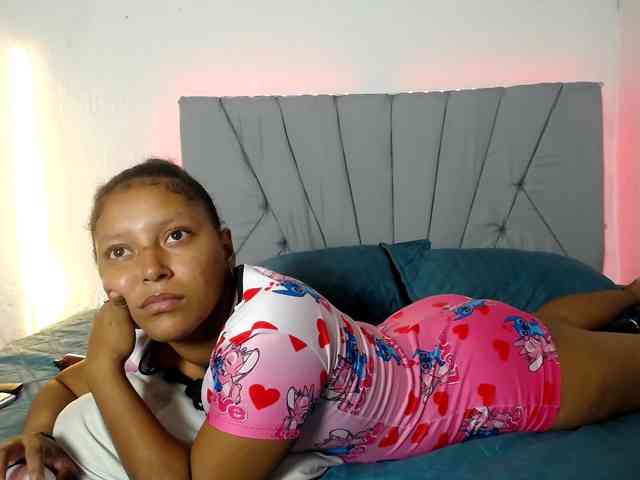Franci-hot4 webcam