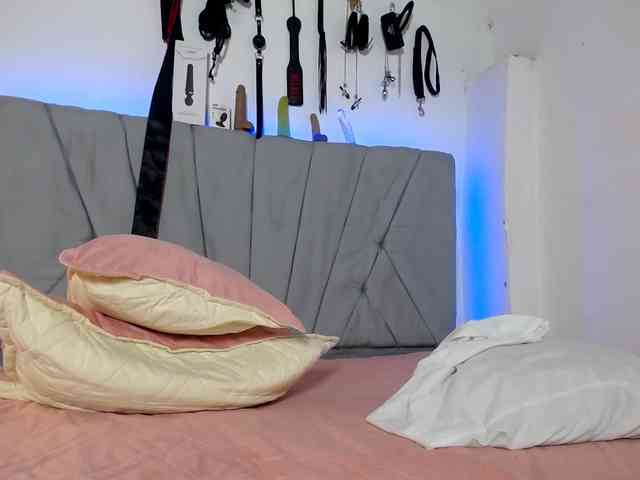 Franci-hot4 webcam