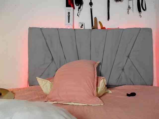 Franci-hot4 webcam