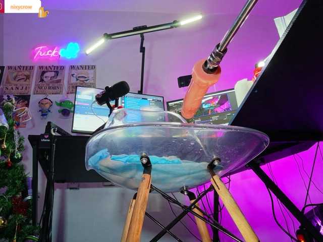 Nixycrow11's BongaCams show and profile