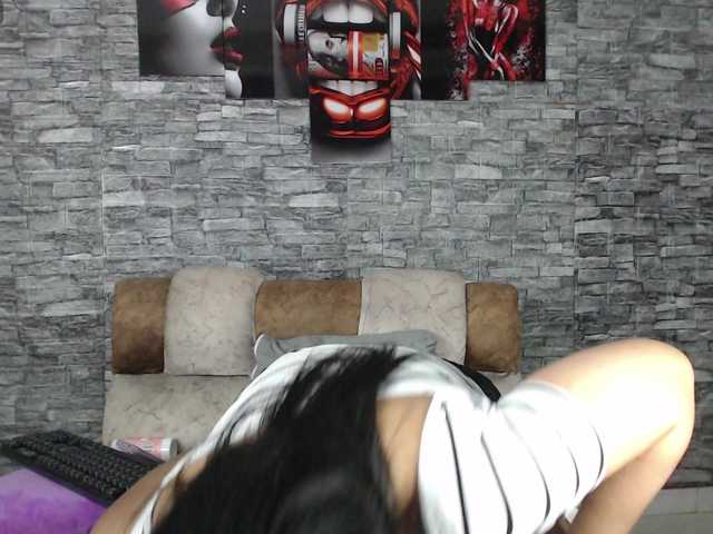 Danna-Paolaa's BongaCams show and profile