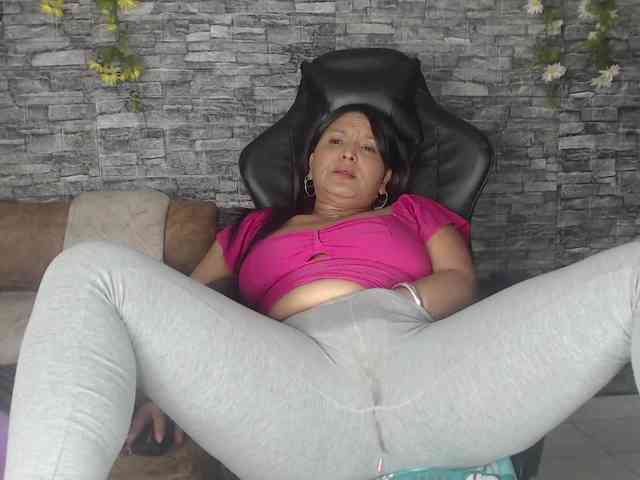 Danna-Paolaa webcam