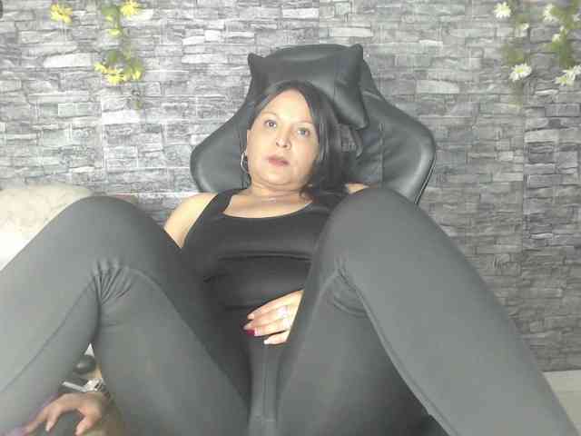 Danna-Paolaa webcam