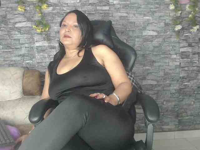 Danna-Paolaa webcam