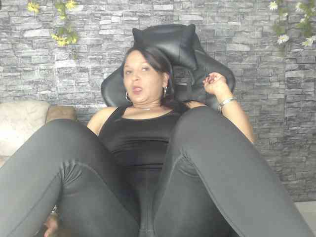 Danna-Paolaa webcam