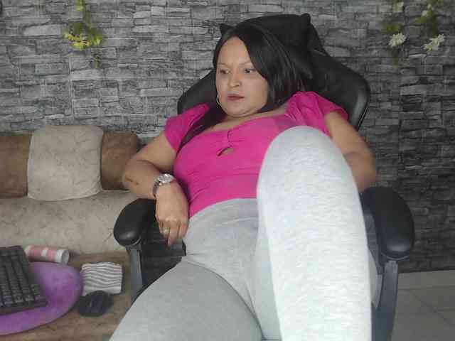 Danna-Paolaa webcam